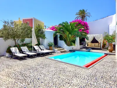 PoolOfHouse