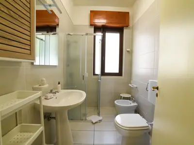 Badezimmer mit Dusche Badezimmer mit Dusche