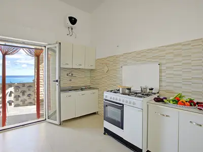 Küche und Essbereich