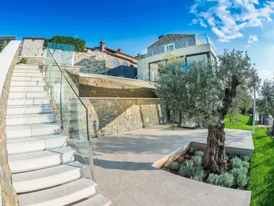 Villa für 10 Personen (520 m²) in Merišće 7/10