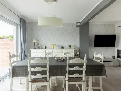 DiningRoom