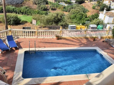 PoolOfHouse