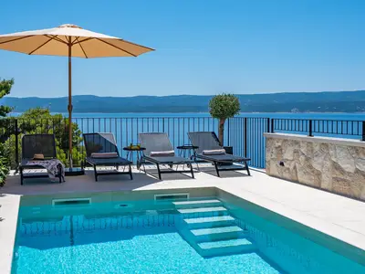NEU! Villa Dattero – privater Pool, Whirlpool, Sauna, Medienraum