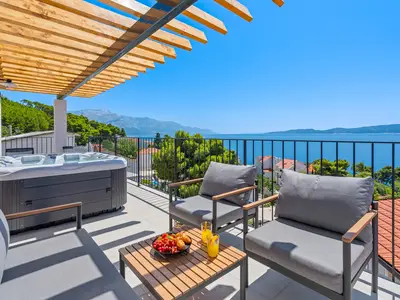 Villa Dattero ist ein unglaubliches Luxusanwesen, das gerade sorgfältig entworfen und renoviert wurde