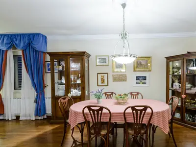 DiningRoom