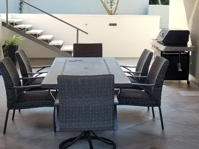 DiningRoom