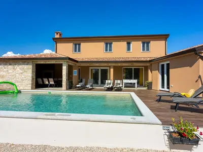Villa für 8 Personen (160 m²) in Modrušani 3/10