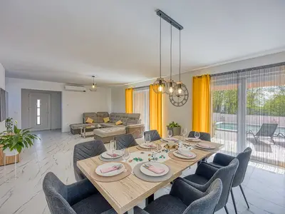 Villa für 8 Personen (160 m²) in Modrušani 8/10