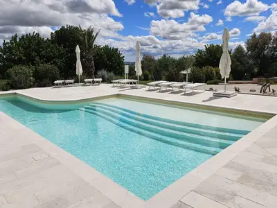 PoolOfHouse