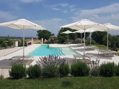 PoolOfHouse