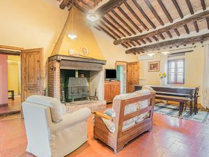 19349716-Villa-14-Montalcino-300x225-2