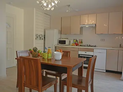 DiningRoom