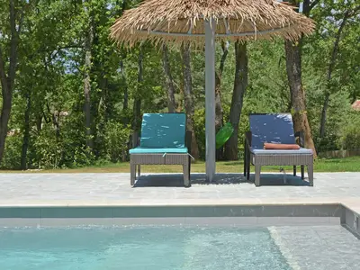 PoolOfHouse