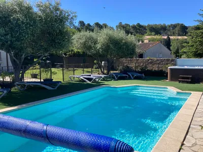 PoolOfHouse