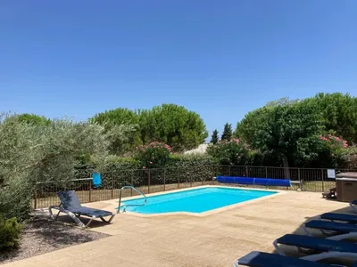 PoolOfHouse