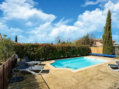 PoolOfHouse