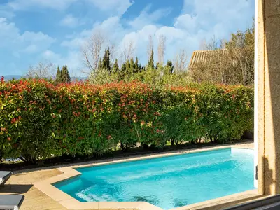 PoolOfHouse