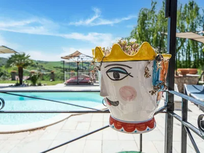 PoolOfHouse