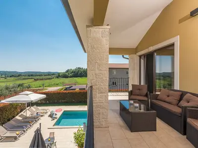 Villa für 8 Personen (232 m²) in Montižana 3/10