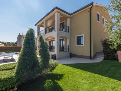 Villa für 8 Personen (232 m²) in Montižana 4/10