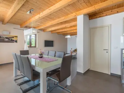 Villa für 8 Personen (232 m²) in Montižana 10/10