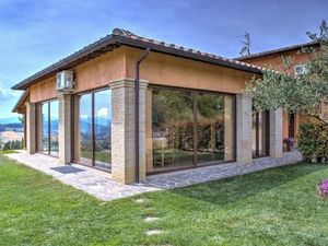 23996502-Villa-12-Montone-300x225-5