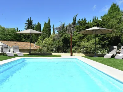 PoolOfHouse