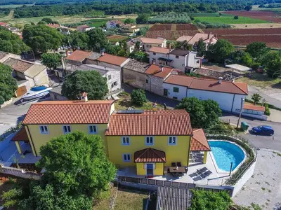 Villa für 8 Personen (100 m²) in Mugeba 6/10