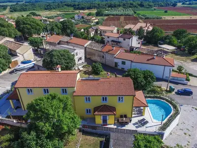 Villa für 10 Personen (100 m²) in Mugeba 1/10