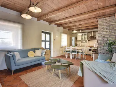 Villa für 7 Personen (180 m²) in Muntić 5/10