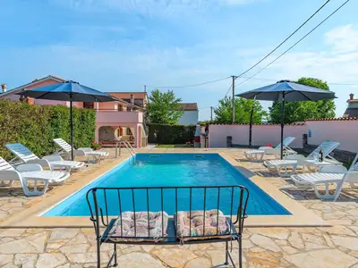 Villa für 10 Personen (120 m²) in Muntrilj 2/10