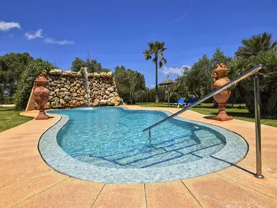 PoolOfHouse