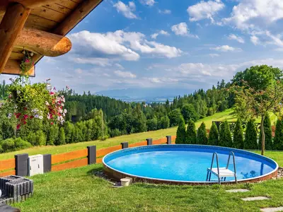 PoolOfHouse