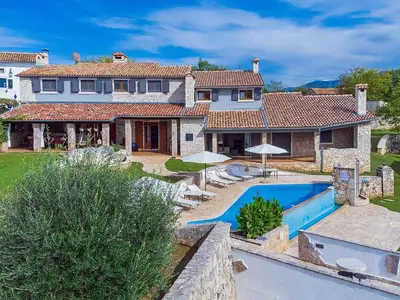 Villa für 15 Personen (220 m²) in Nedeščina 3/10