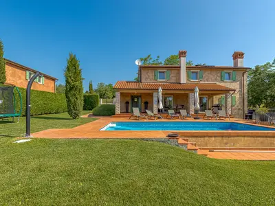 Villa für 8 Personen (240 m²) in Nedeščina 3/10