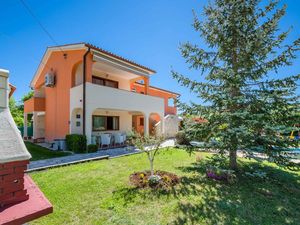 23999918-Villa-8-Nedeščina-300x225-5