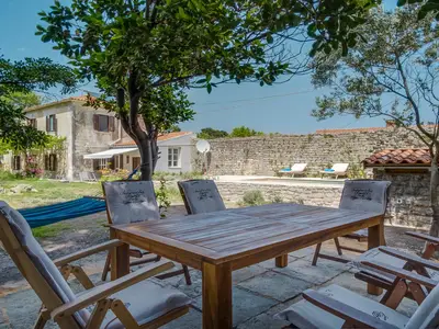 Villa für 7 Personen (130 m²) in Nerezine 6/10