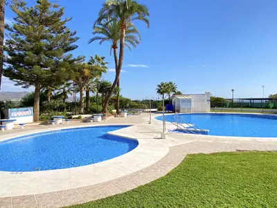 PoolOfHouse