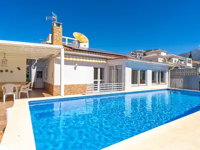PoolOfHouse