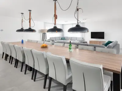 DiningRoom