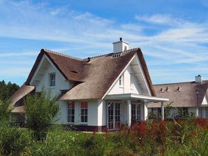 19353176-Villa-6-Noordwijk aan Zee-300x225-1