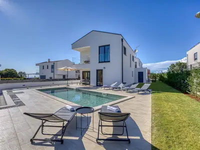 Villa für 6 Personen (125 m²) in Nova Vas 2/10