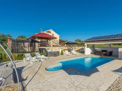 Villa für 8 Personen (120 m²) in Nova Vas 2/10