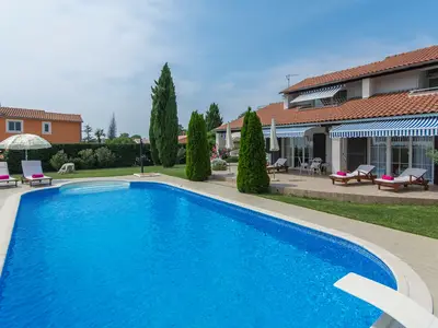 Villa für 8 Personen (198 m²) in Nova Vas 5/10