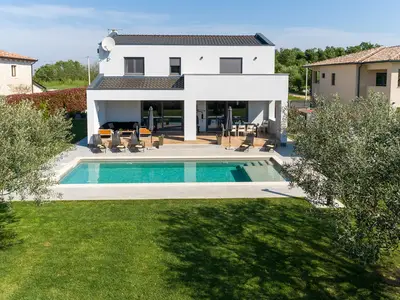 Villa für 10 Personen (250 m²) in Nova Vas 7/10