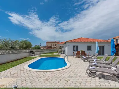 Villa für 6 Personen (130 m²) in Nova Vas 2/10