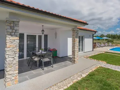Villa für 6 Personen (130 m²) in Nova Vas 3/10