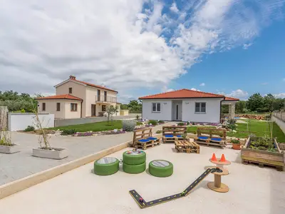 Villa für 6 Personen (130 m²) in Nova Vas 8/10