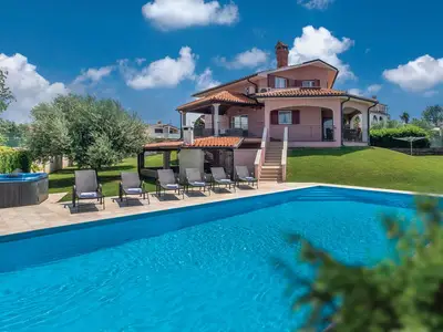 Villa für 12 Personen (420 m²) in Nova Vas 1/10