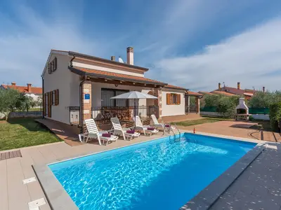 Villa für 6 Personen (140 m²) in Nova Vas 1/10